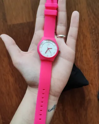 Reloj de pulsera rosa Marea