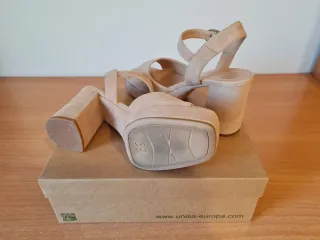 Sandalias Unisa Piel Serraje Beige Tacon Plataform