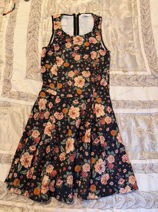 Lote 10 Vestidos y monos