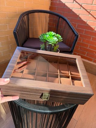 Nuovo organizer per orologi marrone