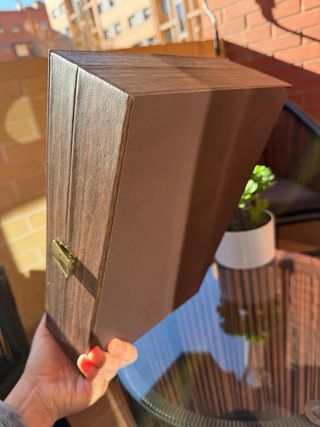 Nuovo organizer per orologi marrone