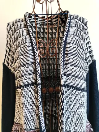 Cardigan lungo fantasia con frange