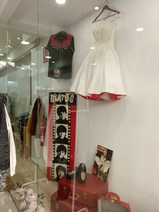 Tienda Ropa Segunda Mano y vintage AUDREY SECONDE