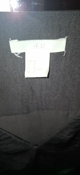 Blusa H&M Negra Talla M