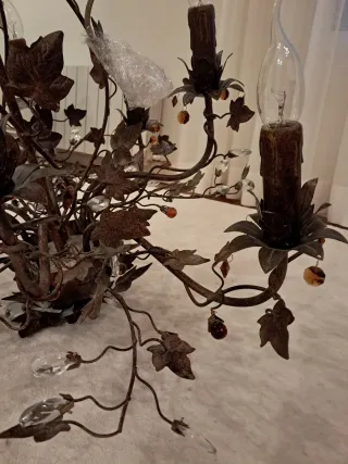 Lámpara araña motivos vegetales