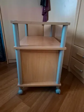 Mobile ausiliario in legno e metallo