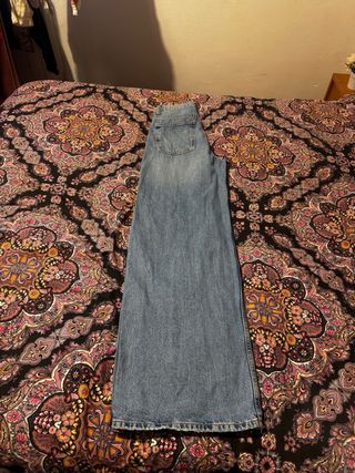 Pantalón vaquero Zara azul