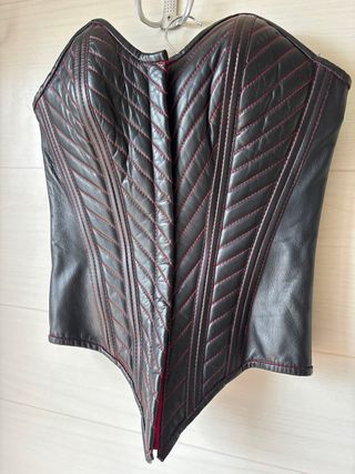 Corsé Cuero CHICK WITH A MISSION Negro/Rojo