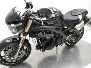 TRIUMPH SPEED TRIPLE S 2016 34106 kms.