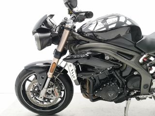 TRIUMPH SPEED TRIPLE S 2016 34106 kms.