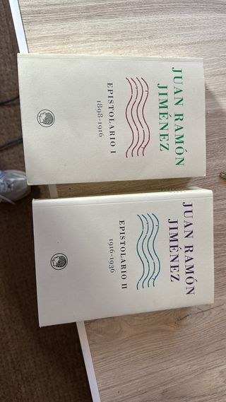 Epistolario: annexes (apéndice I-IX) contiennen...