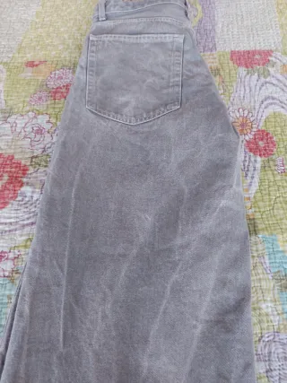 Bershka Jeans Baggy Grises Talla 38 Es nuevo, pero