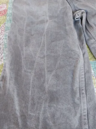 Bershka Jeans Baggy Grises Talla 38 Es nuevo, pero