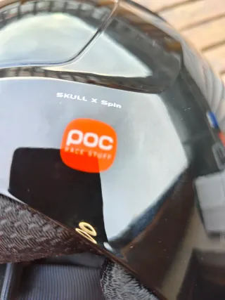 Casco de esquí POC negro SKULL X SPIN.