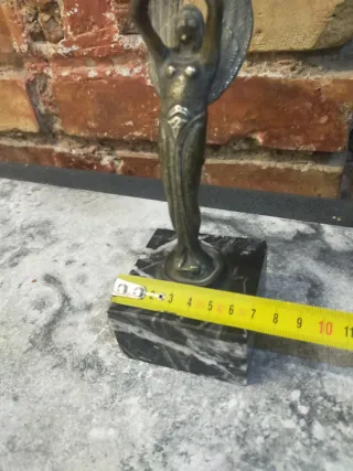 Figura Dama Alada Latón