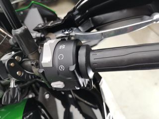 KAWASAKI VERSYS 1000 S 2021 16896 kms.