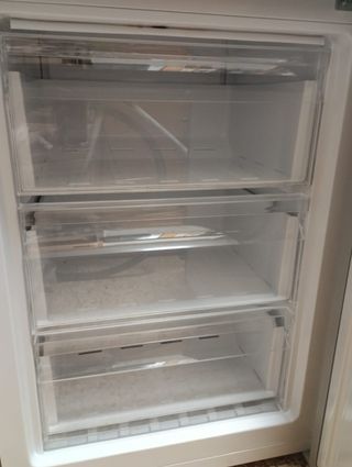 Nevera Benavent CBM185EX