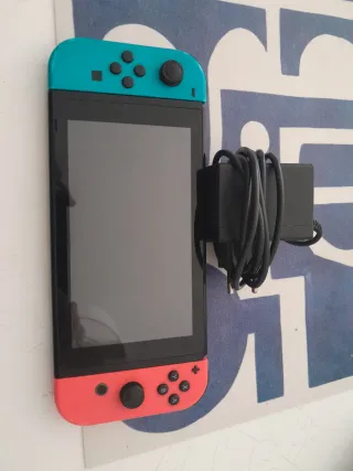 Nintendo Switch Negra y Roja