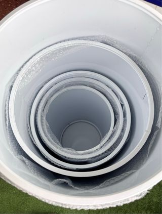 ALQUILER ARCOS, MESAS, SOPORTES DECORACIÓN FIESTAS