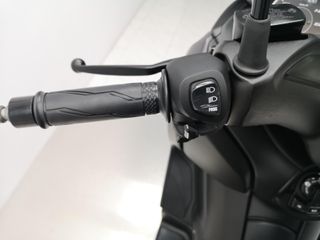 YAMAHA X-MAX 300 2021 13393 kms.