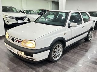 Volkswagen Golf 2.0 GTI
