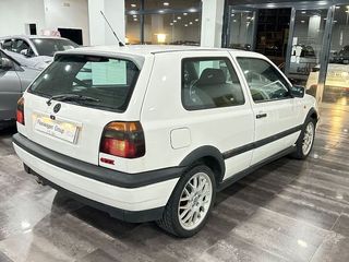 Volkswagen Golf 2.0 GTI