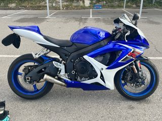 Suzuki GSX-R 750 K7