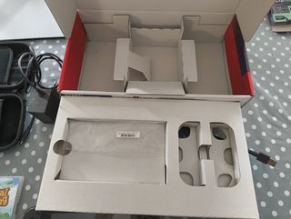 Nintendo Switch, mando PRO y 5 juegos