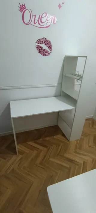 Escritorio blanco madera