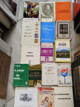 Lote de 6: ERES TÚ? - A PESAR DE TODO y ➕ libros R