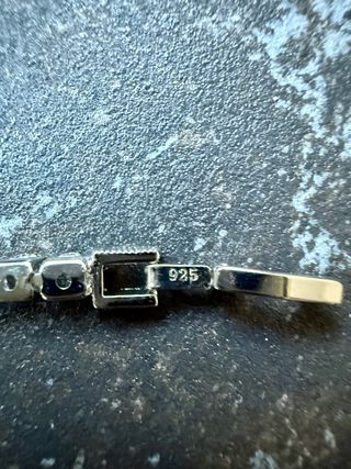 Pulsera de plata con circonitas para mujer