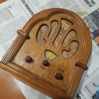 Radio antigua de madera vintage