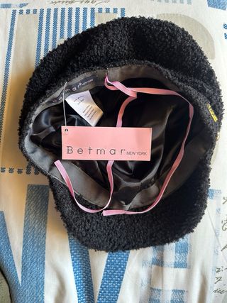 Boina negra poliéster