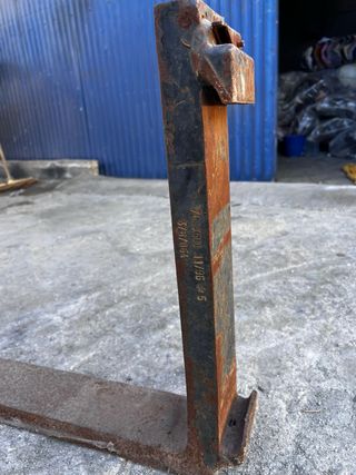 Pinzas carretilla torito para palets.