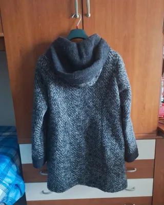 Cappotto invernale lana e poliestere grigio e nero