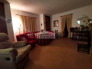 CASA DE CAMPO TERRENO DE REGADIO CON LUZ Y PISCINA