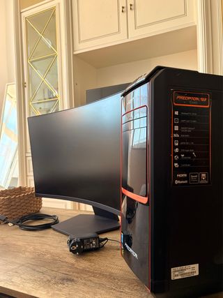 PC Gaming Acer Predator + Monitor LG UltraGear 27”