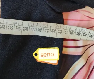 Abito nero con fantasia animalier