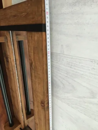 Espejo de madera con toallero