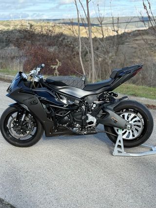 Kawasaki zx6r FULL STUNT