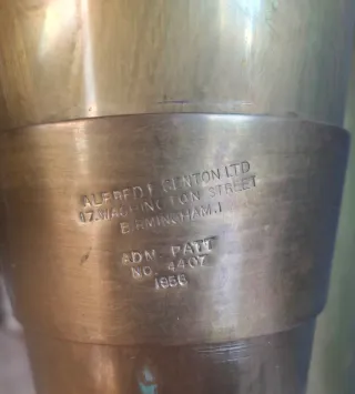 Antigüedades náuticas de latón originales