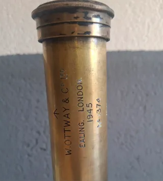 Antigüedades náuticas de latón originales