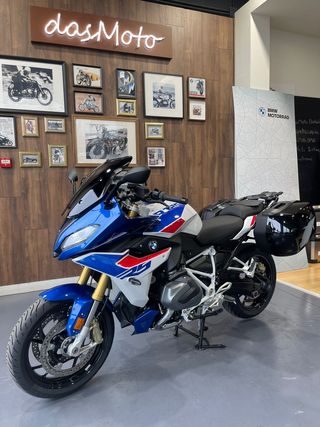 BMW R 1250 RS 2023 con todos los Packs y Maletas