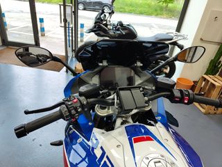 BMW R 1250 RS 2023 con todos los Packs y Maletas