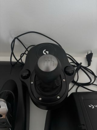 Volante Logitech G29 + Pedales + Shifter