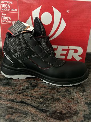 Botas de seguridad Panter negras y rojas