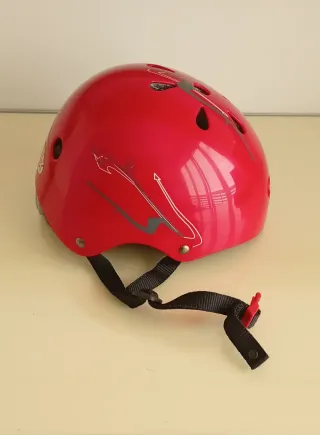 Casco y protecciones Mickey Mouse Disney