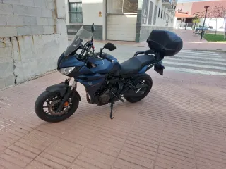 Yamaha Tracer 700 Azul Oscuro