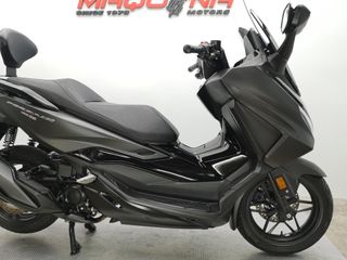 HONDA FORZA 350 2024 3462 kms.