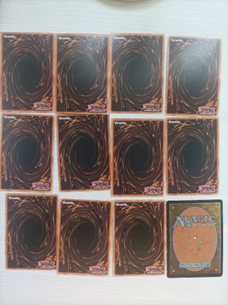 11 Cartas Yu-Gi-Oh y 1 Magic Japonés